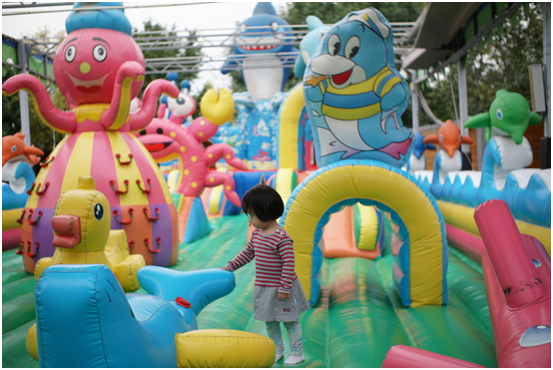 精細(xì)調(diào)焦與馥郁色彩 美科25mm f1.8鏡頭評測